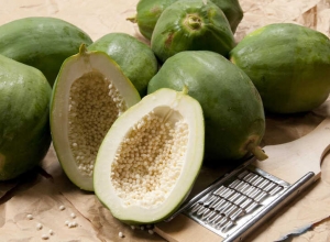 Dùng đu đủ tán sỏi thận liệu có hiệu quả không? Những hiểu lầm về sỏi thận